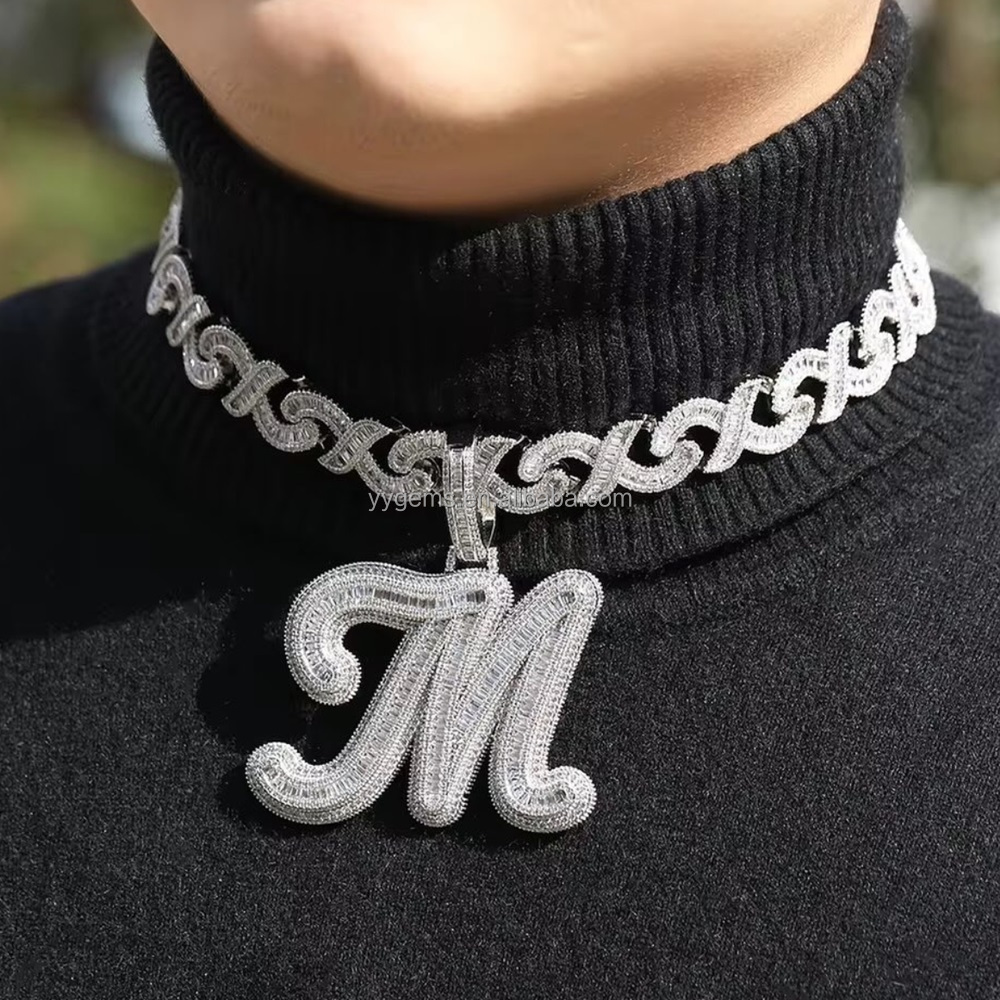 Chaîne avec pendentif 01#