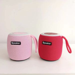 新款促销礼品B22便携式扬声器USB/TF/FM无线彩色迷你扬声器强低音家庭派对低音炮