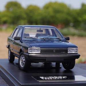 Döküm alaşım araba modeli 1:18 1983 <span class=keywords><strong>B2</strong></span> Metal araba garaj park edilebilir Model arabalar bir koleksiyon