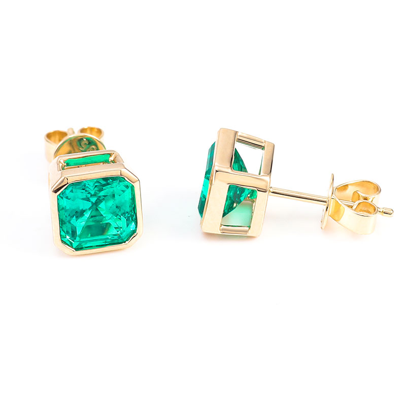 Boucles d'oreilles en or jaune 18 carats avec pierres précieuses de laboratoire