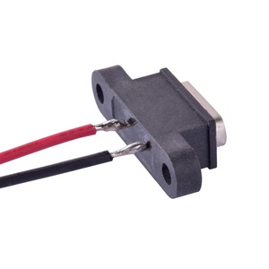 带电线的<span class=keywords><strong>USB</strong></span> C <span class=keywords><strong>2pin</strong></span> IP68防水连接器添加C型Ipx8防水等级插孔