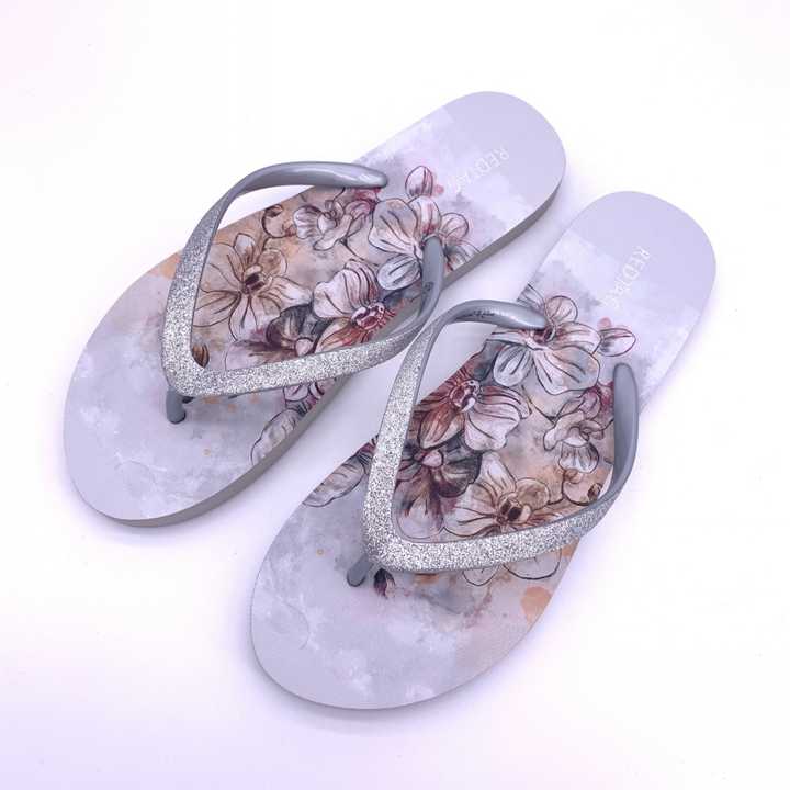 Sandal Jepit Wanita Motif Bunga Cantik dengan Jaminan Kualitas
