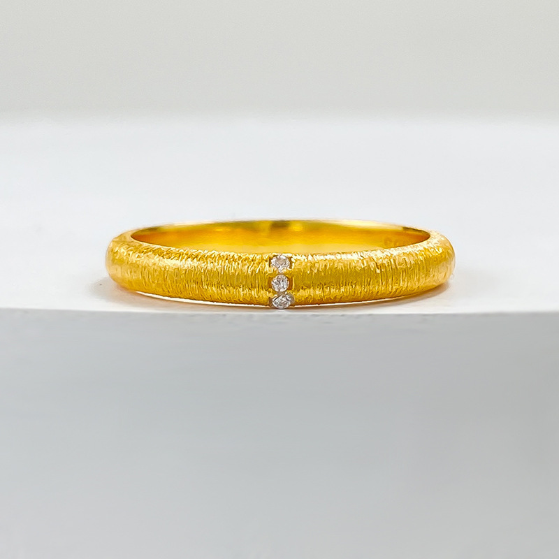 R1101 versión estrecha dorado cepillado