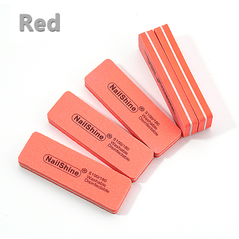 Cuadrado naranja rojizo.