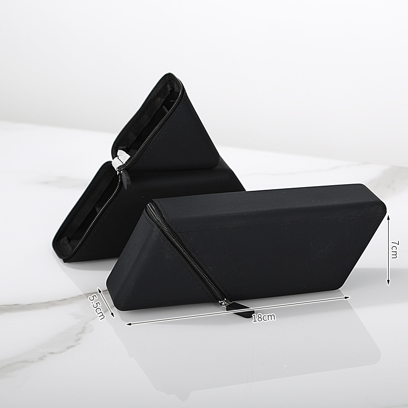 Astuccio Obliquo in Silicone - Nero