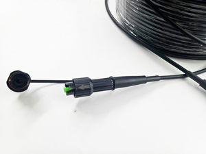 สายเชื่อมต่อขนาดเล็กกันน้ำ SC/APC-SC/APC สายเคเบิลปลอกคู่ขนาด5.0มม. ยาว5ม.-200ม. - Product Image 3