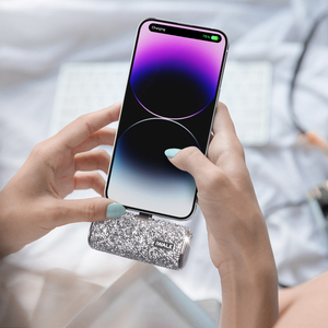 IWALK LinkPod <span class=keywords><strong>4S</strong></span> Powerbank zarif Shining elmas güç bankası dahili kablo taşınabilir Mini güç bankaları kızlar için hediye olarak