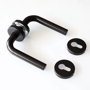 マットブラック304SSレバーハンドルロック耐久性のあるキーロック解除エントリー/通路/バスルームドアハードウェア - Product Image 2