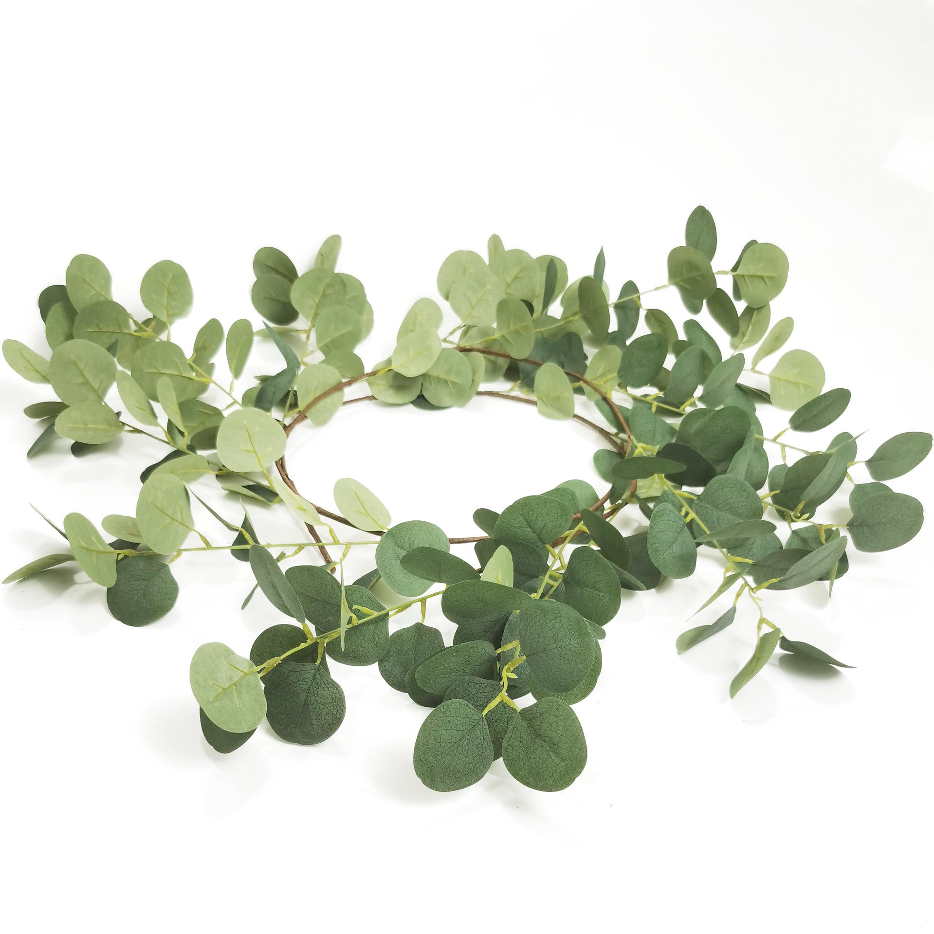 Hand-rolled eucalyptus cream white