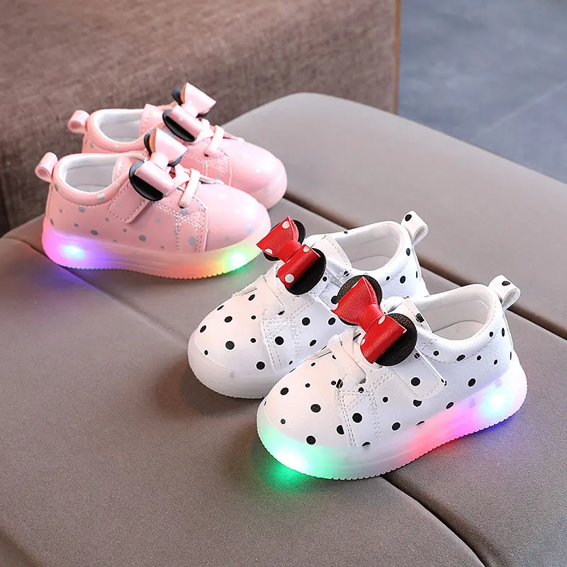 थोक एलईडी प्रकाश जूते गर्म बिक्री फैशन धनुष डिजाइन मैरी Jame जूते बच्चों के लिए लड़कियों
