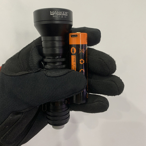 Manker MC12 II taktik el feneri USB tipi-c şarj edilebilir 18650 pil beyaz yeşil kırmızı ışık - Product Image 3