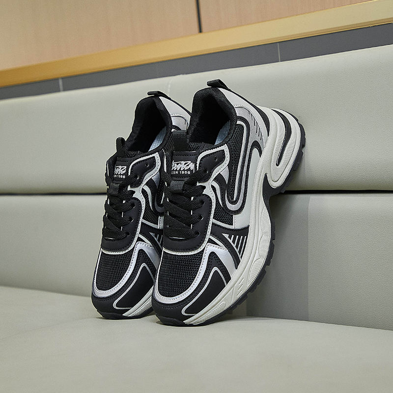 Greatslides Skate Shoes Custom Designer Style Sneakers for Women Walking Shoes, Ladies Casual Sneakers Manufacturers in China