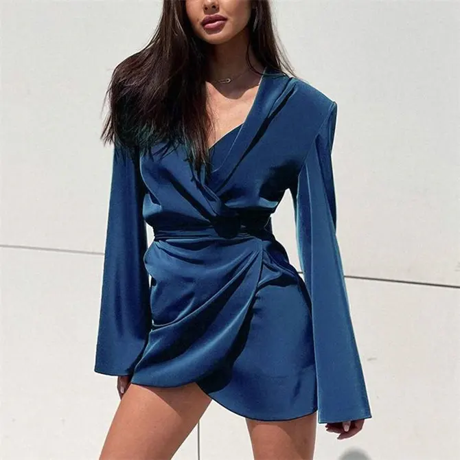 Falda corta azul de cintura alta para mujer, camisa acolchada con hombros descubiertos, vestido elegante de manga larga para verano 2023