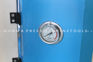 Máquina de muescas de esquina de cortador de ángulo ajustable de operación Simple automática del proveedor chino para chapa - Product Image 5