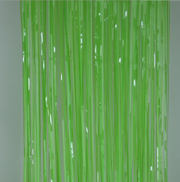 สีเขียวมาการอง