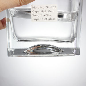 Phổ biến nhất rỗng hình vuông rượu tinh thần 250ml 500ml siêu Flint Kính Vodka Gin Whisky Tequila chai với nút chai - Product Image 6