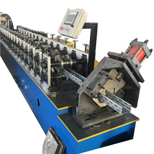 Sistema de marco de acero de seguimiento de puntal C Soporte de acero Panel solar Máquina formadora de rollos Línea de producción - Product Image 1