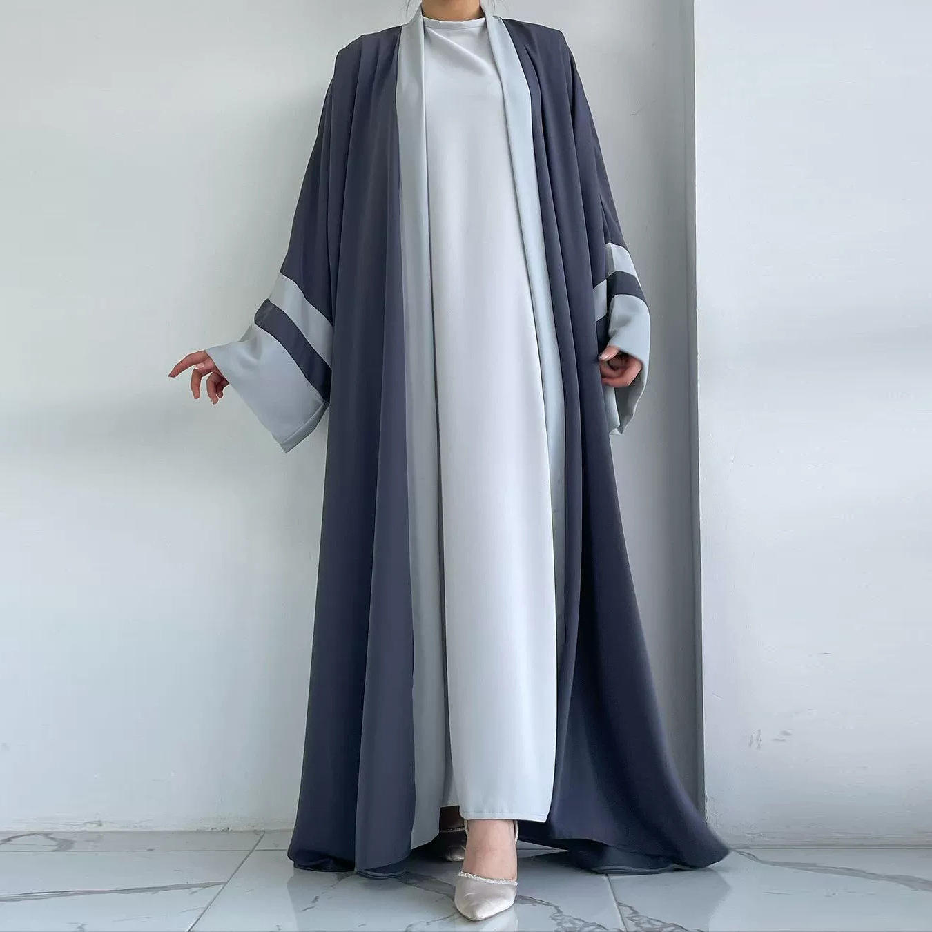 สีฟ้าอ่อน