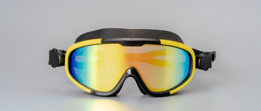 Noir et jaune colorés