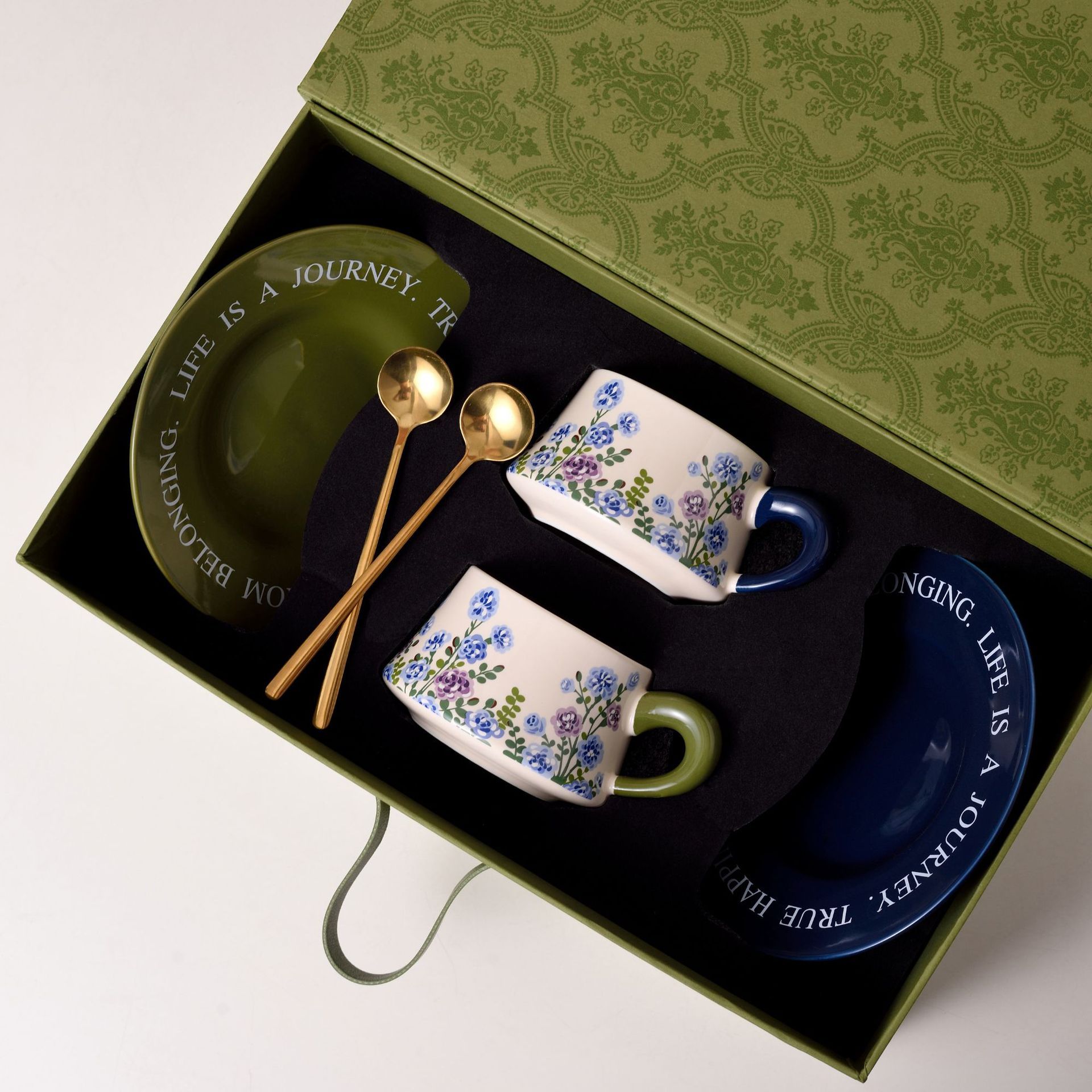 Coffret cadeau tasse paire d'œillets bleu vert