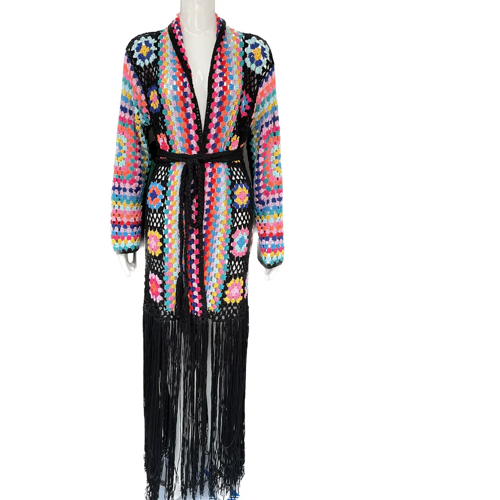 2024 mujeres hechas a mano ropa de verano negro Multi colorido cubrir hecho a mano Crochet Boho largo flecos Kimono cárdigan suéter