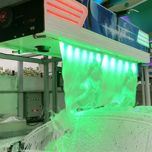 स्वचालित Touchless कार धोने की मशीन के साथ 100 बार पानी स्प्रे एलईडी रंगीन शैम्पू