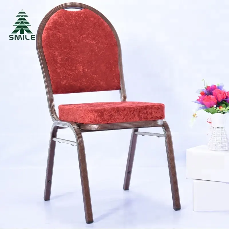 2023 veludo vermelho empilhamento banquete cadeiras empilhamento banquetes cadeiras para venda