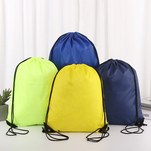 Bolsa de cordón pequeña impresa reutilizable Bolsa de cordón de polietileno Premium Mochila en bolsas de colores brillantes - Product Image 3