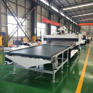 Máquina enrutadora CNC de anidación de alta calidad YOUHAOCNC para enrutador CNC de mármol 1325 cambiador automático de herramientas de madera máquina enrutadora CNC de escritorio - Product Image 2