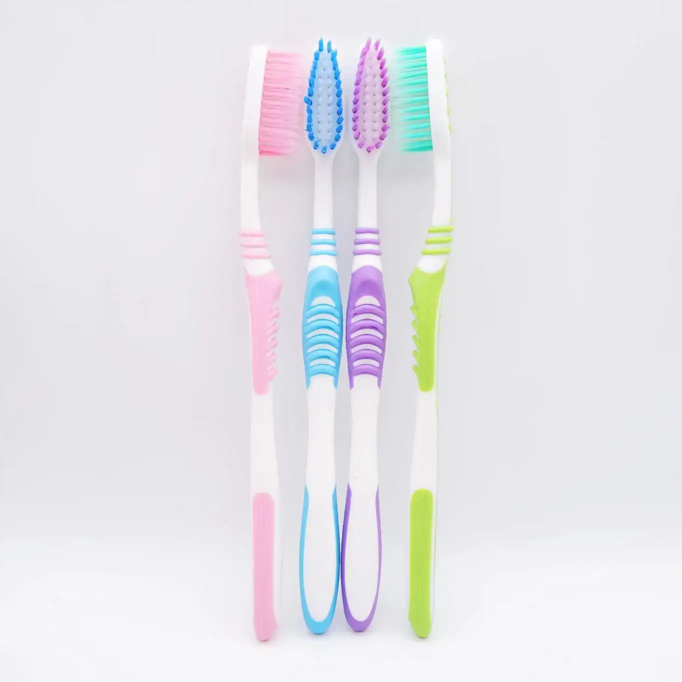 Wholesale Four Color Toothbrush Popular Adult Toothbrush Non-slip Handle Cheap Hot Selling Teeth Brush