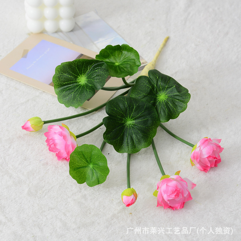 Petite fleur de lotus - rose foncé