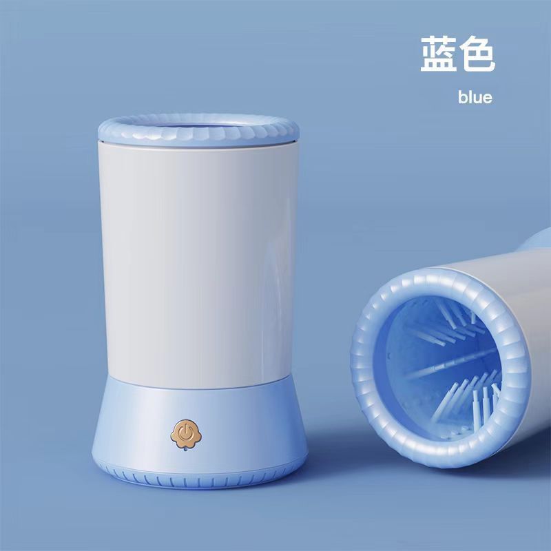 Taza para pedicura azul y blanca.