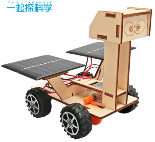 Rover lunaire T-M208