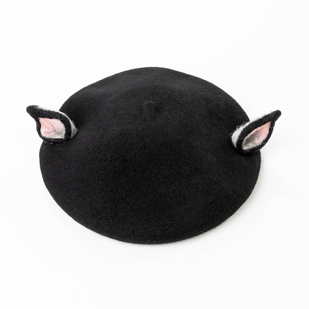 Orejas de conejo negro