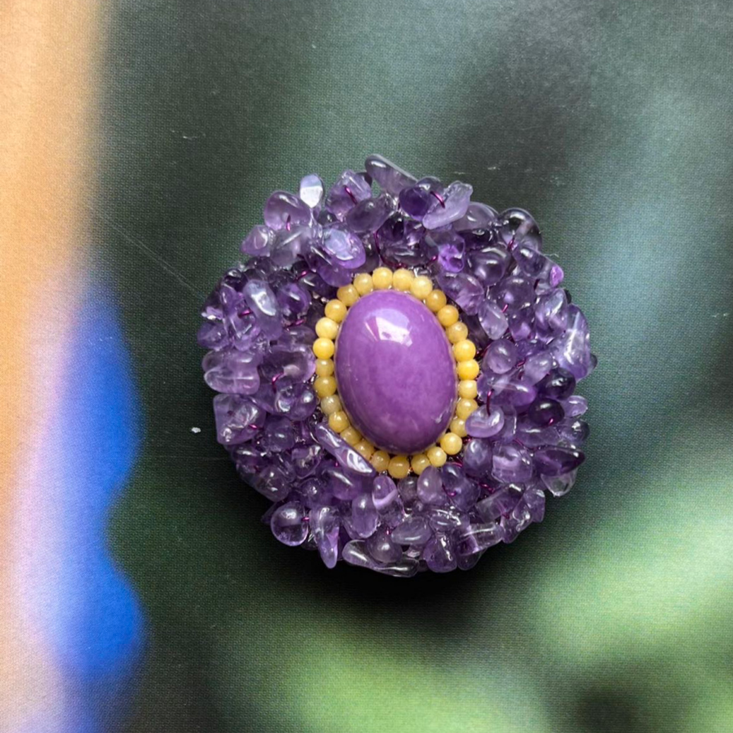 Mica violet
