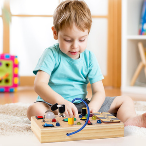 子供用LEDスイッチツール付き早期学習モンテッソーリ木製ビジーボードシミュレーション回路教育玩具 - Product Image 2