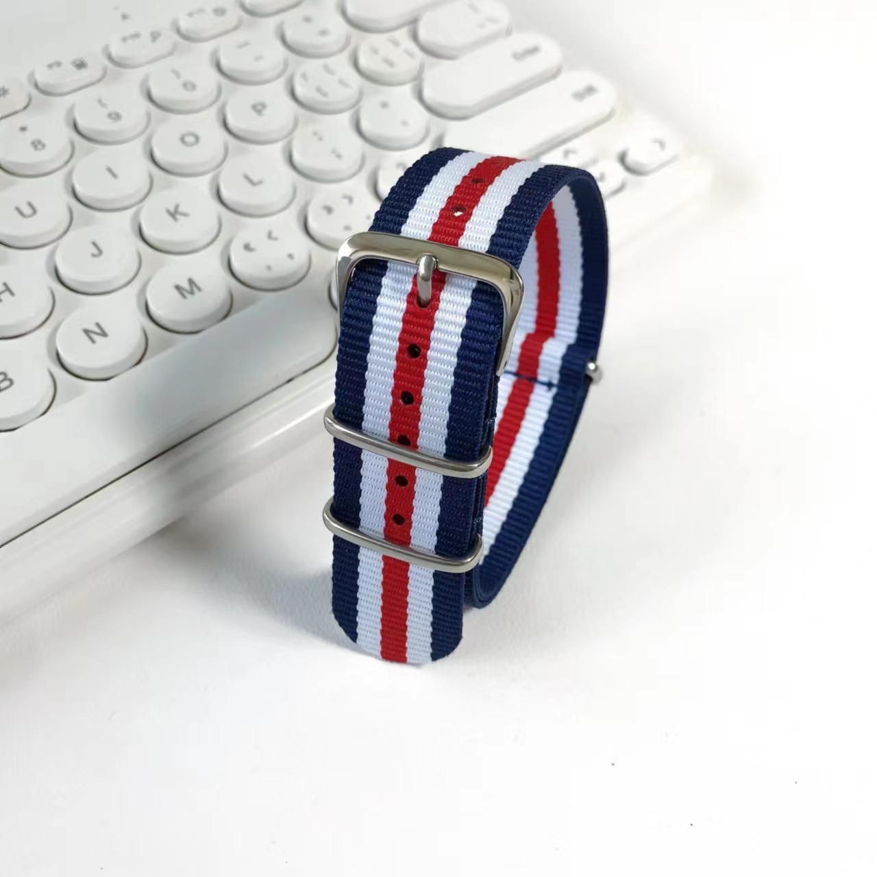 12 Bleu-Blanc-Rouge