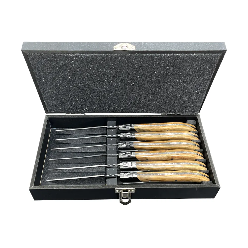 पदोन्नति उपहार गैर-दाँतेदार 6 टुकड़ा सेट स्टेनलेस स्टील जैतून लकड़ी Laguiole स्टेक चाकू के साथ लकड़ी उपहार बॉक्स