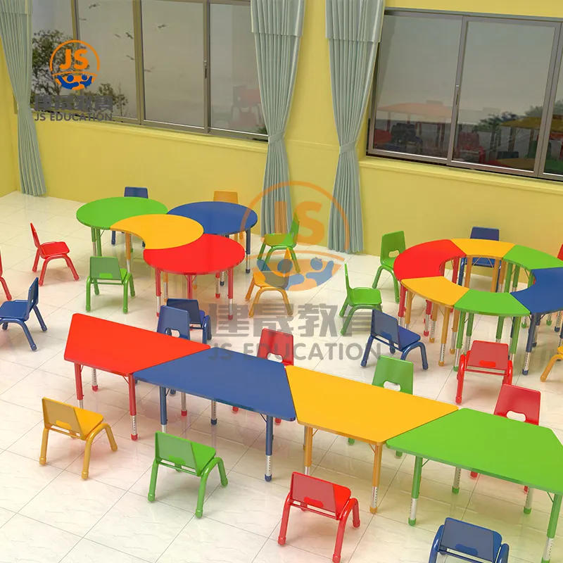 Mobili per l'asilo sicuri colorati in set di mobili per bambini tavoli e sedie per la scuola materna