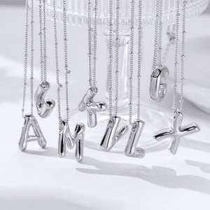 Aizl אישית אנרגיה נכונות תכשיטים רטרו 26 אותיות בלון בועה נירוסטה שרשרת מצופה זהב 18k