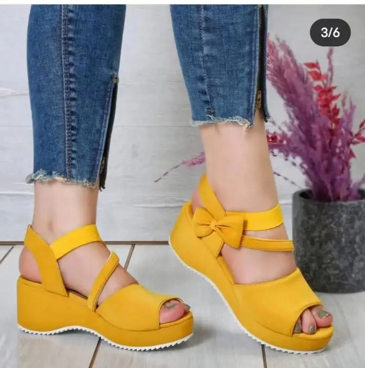 Sandal pantai wanita kasual sol tebal musim panas baru 2024 sandal wanita perdagangan luar negeri populer modis