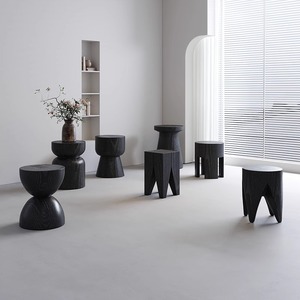 Modern wabi-sabi tarzı yan masa kömürleşmiş Log dışkı ile katı ahşap kumaş Piers sonbahar <span class=keywords><strong>B</strong></span> & <span class=keywords><strong>B</strong></span> düşük dışkı süsler oturma odası