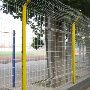 Recinzione in rete metallica saldata rivestita in PVC per traliccio e cancelli per scherma all'aperto - Product Image 1
