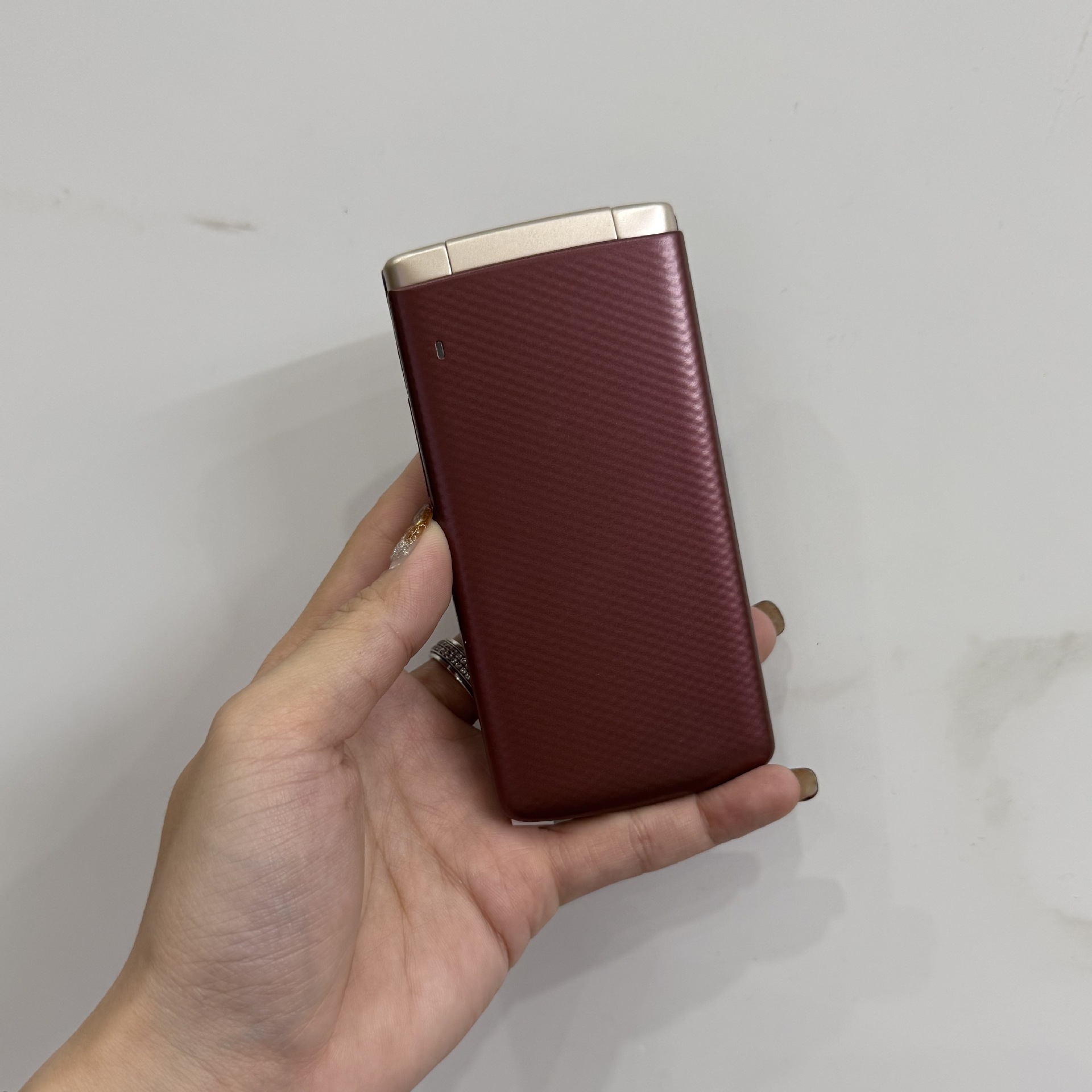 Wine red