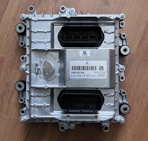 大宇ショベルエンジンコントローラ0281020146 EDC17CV41新しい条件コンピュータボード制御モジュール - Product Image 3