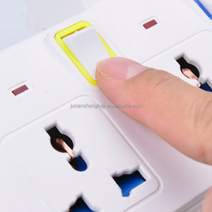UKプラグ3ウェイマルチコンセントプラグアダプター電気EU-ユニバーサルソケットアダプターUSB充電パワーコンバーター4コンセント - Product Image 4