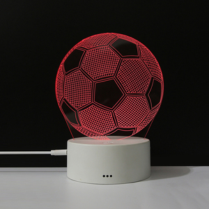 Özel 3D Illusion futbol ve Rugby tasarım küçük akrilik <span class=keywords><strong>LED</strong></span> masa masa taban lamba RGB watt akülü gece lambası
