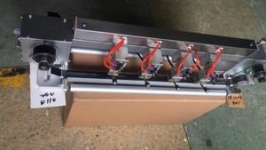 Pneumatischer Chargennummer-Herstellungsdatum-Druck mehrkantig Anti-Fälschung mehrkoppel-Band-Codiermaschine zu verkaufen