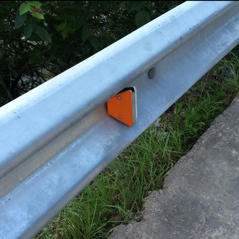 Светоотражающий дорожный отражатель дорожного покрытия для безопасности дорожного движения