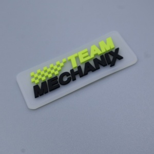 Tùy Chỉnh PVC Các Bản Vá Lỗi Thương Hiệu Cao Su Nhãn 3D Nổi Silicone Quần Áo Nhãn Mềm Silicone Vá Cho Hàng May Mặc - Product Image 3